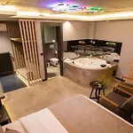 Aparthotel Cityloft 64 4*
