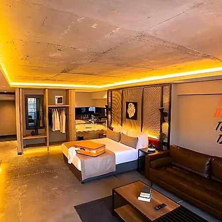 Cityloft 64 Aparthotel 4*